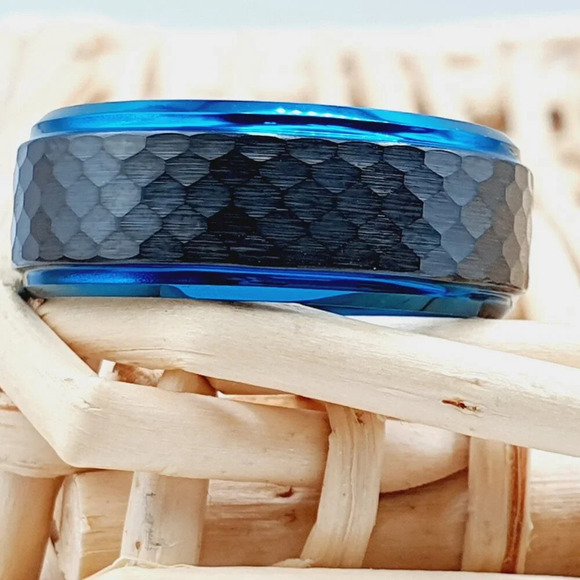 "Hammered Center Black & Blue Tungsten Wedding Band, GALTUN937 - Picture 1 of 5